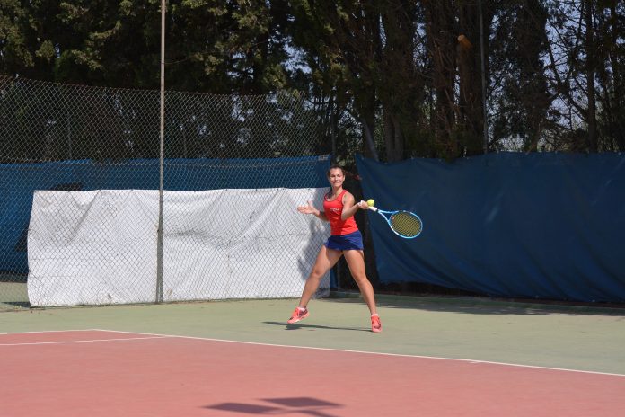 Linda Cagnazzo 18 anni Leverano 2.6 in azione