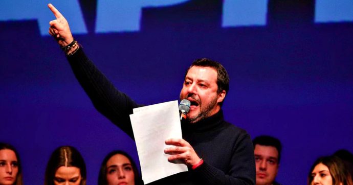 Salvini-1200-690x362