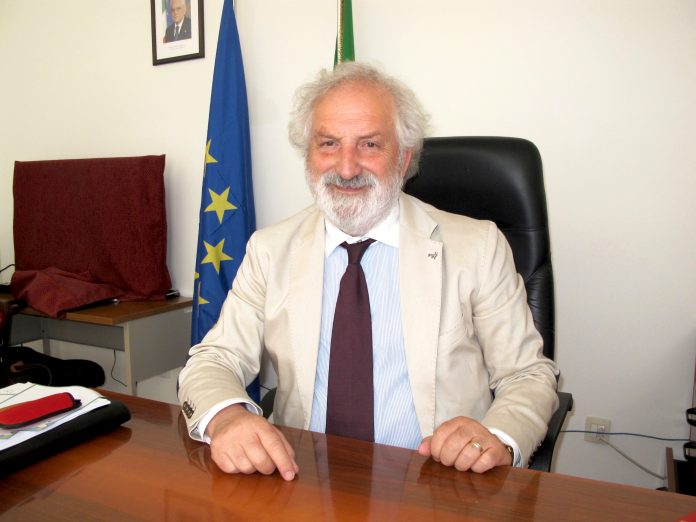 LUIGI RATANO_PRESIDENTE COLLEGIO GEOMETRI LE (2)