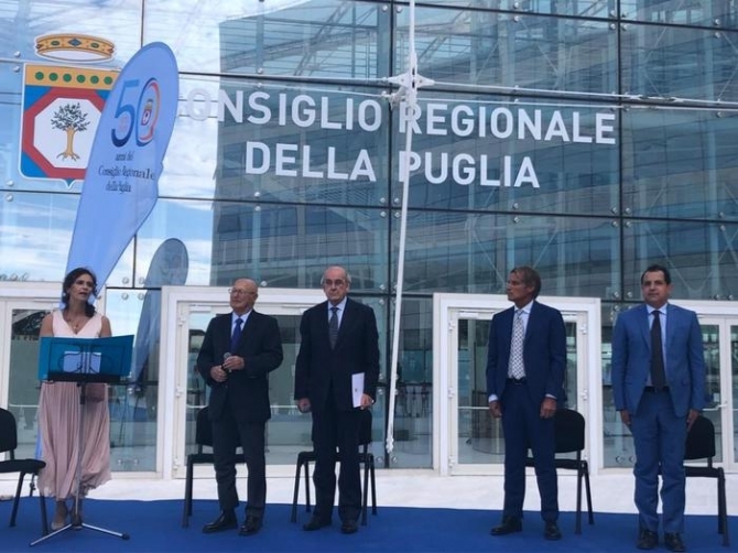 puglia-il-consiglio-regionale-compie-50-anni-mostra-nella-nuova-sede-di-via-gentile--1594660588-grande