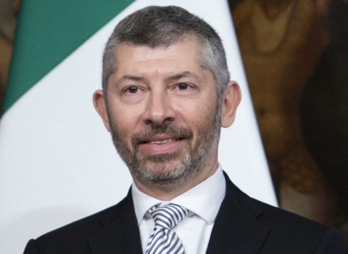 Conte a sottosegretari, metteremo disciplina e passione
