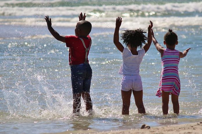 children-south-africa-water-inject-beach-sea-black-afro-american-african