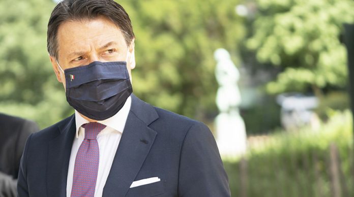 giuseppe-conte-con-mascherina