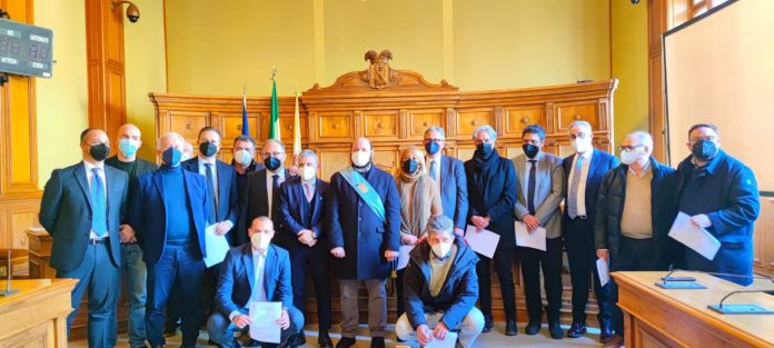 Gruppo-2-1536x691