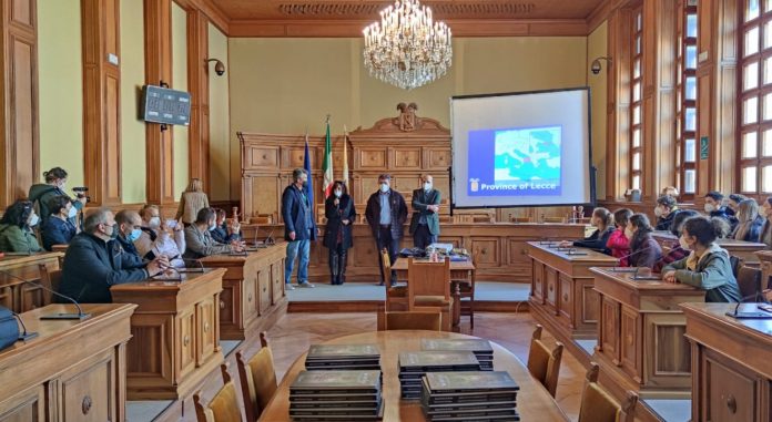 Foto-in-sala-consiliare-1536x841