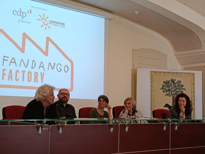 Foto conferenza 1